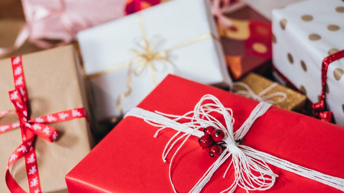Christmas Gift Guide for Social Media Managers