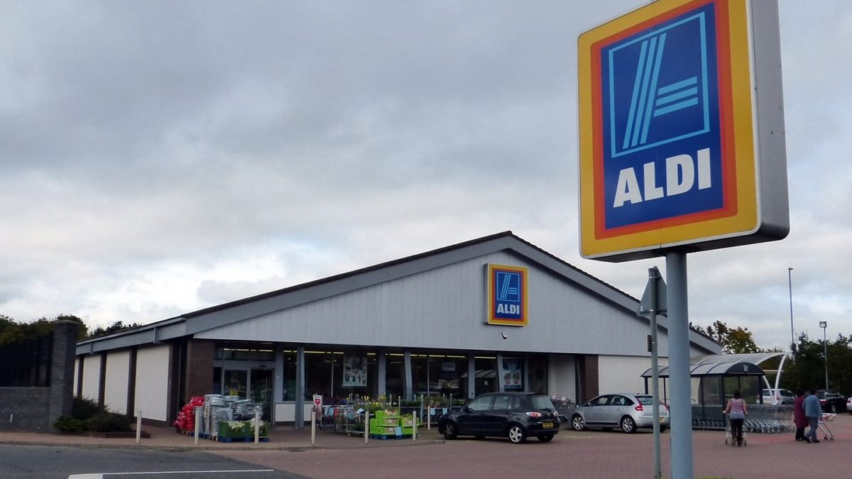 How Aldi Maintains Brand Identity on Different Social Media Platforms